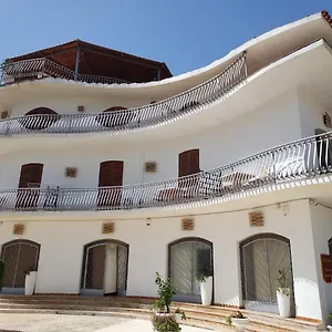 3* Gasthuis Arenella Beach Rooms